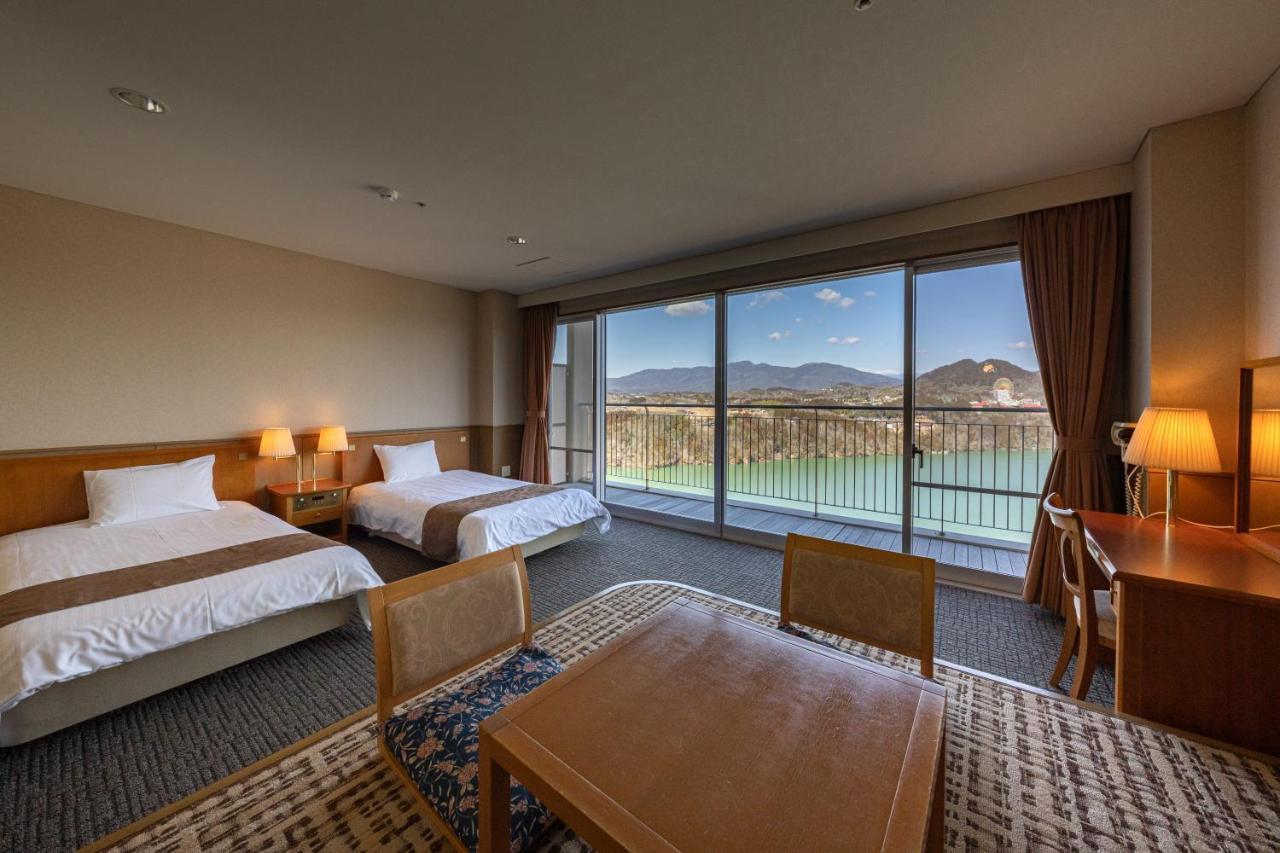 Enakyo Onsen Hotel Yuzuriha Luaran gambar