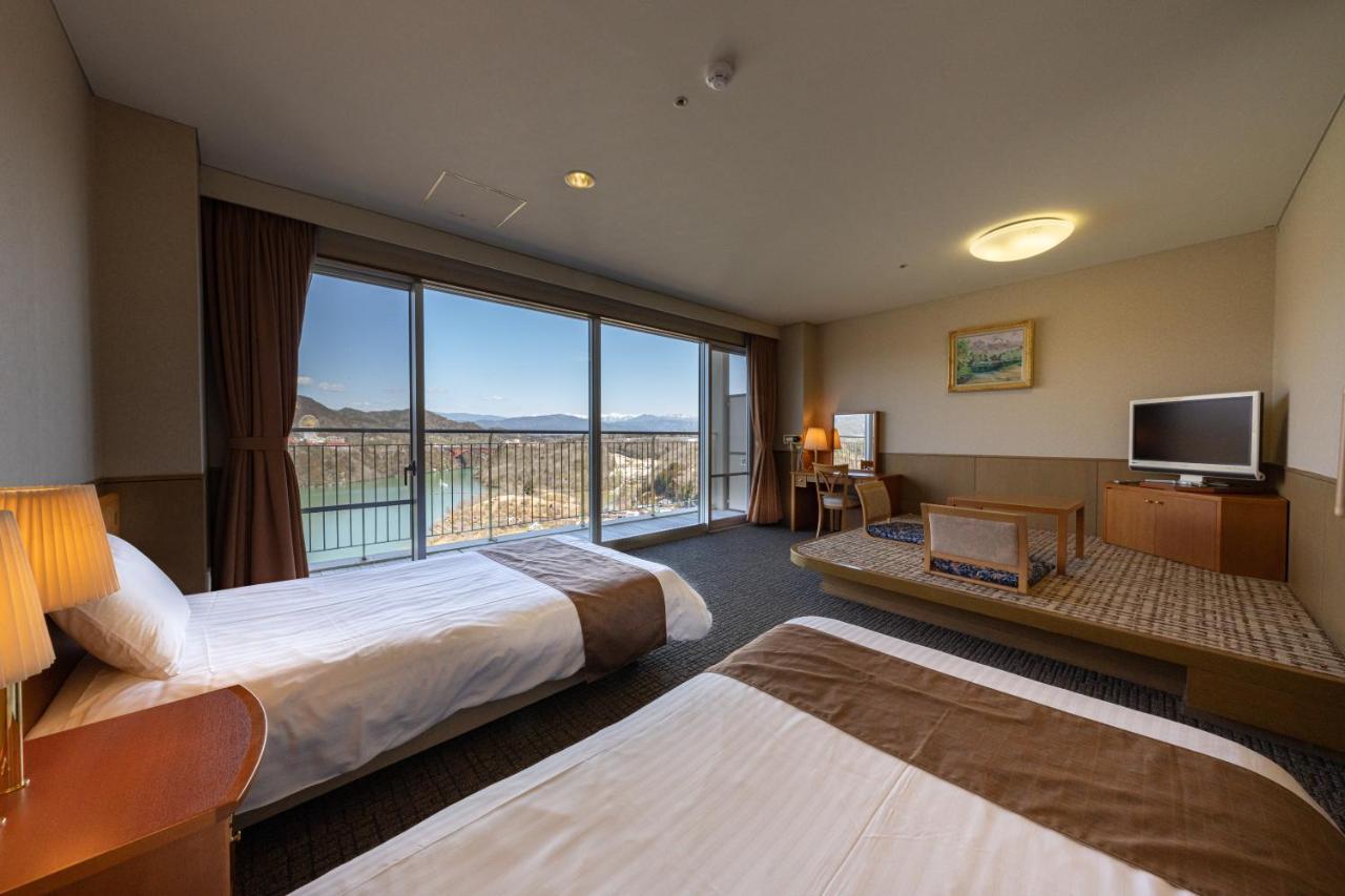 Enakyo Onsen Hotel Yuzuriha Luaran gambar