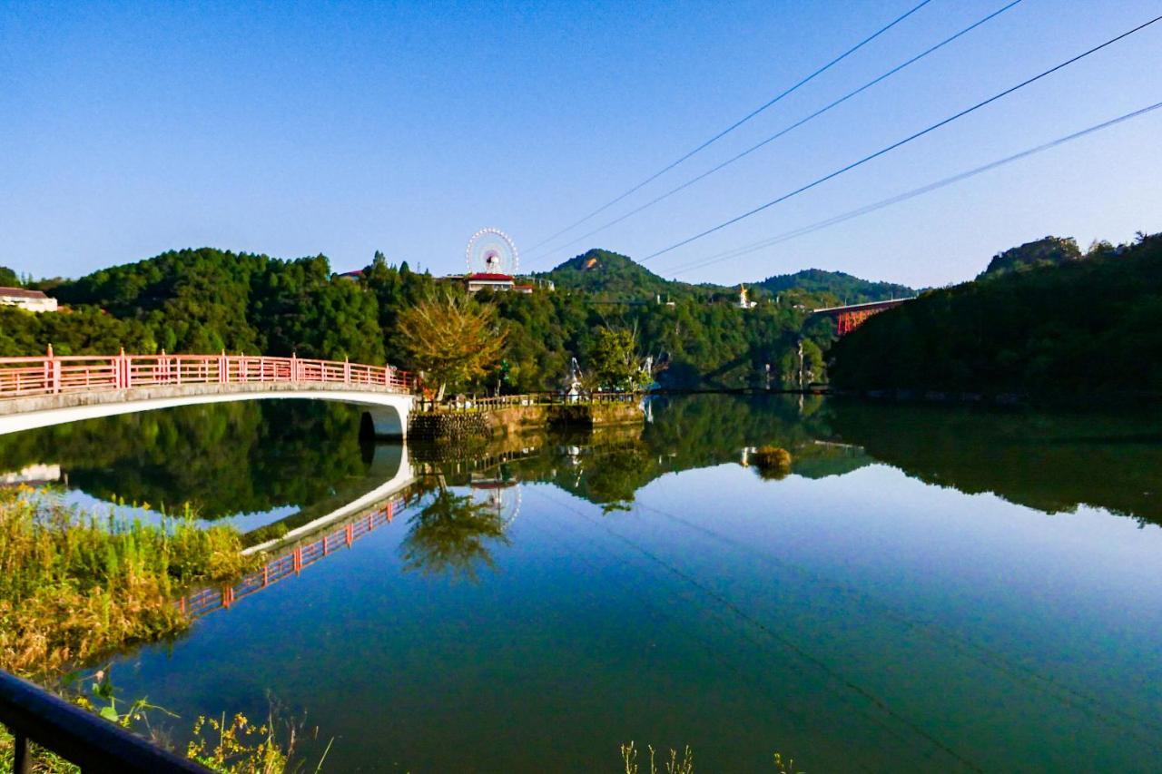 Enakyo Onsen Hotel Yuzuriha Luaran gambar