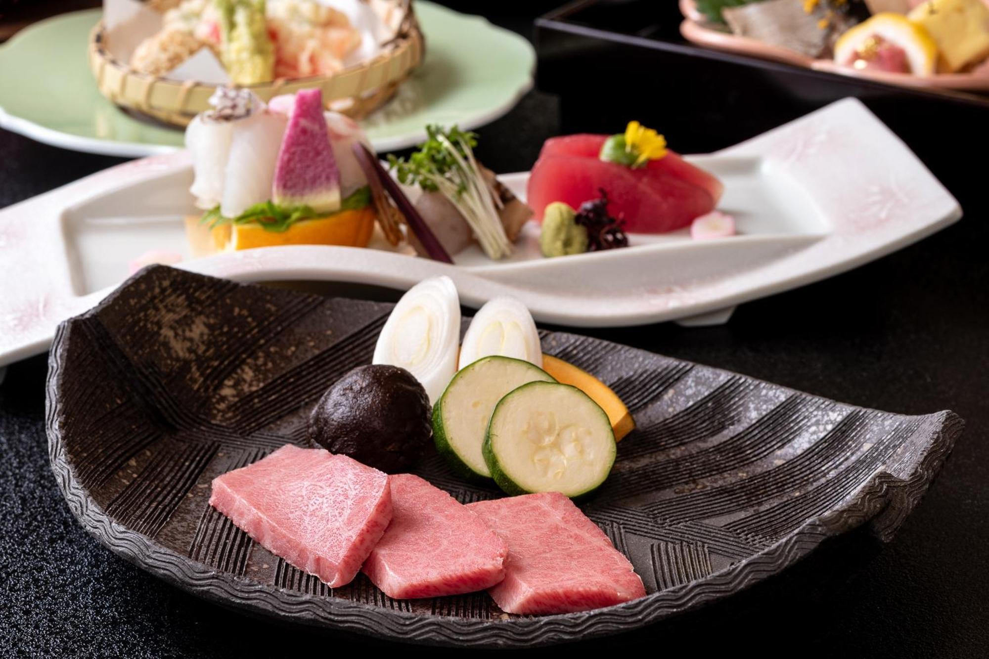 Enakyo Onsen Hotel Yuzuriha Luaran gambar